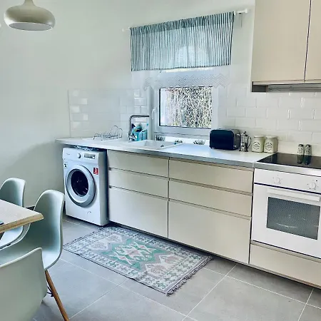 Pera Casa * הרסוניסוס